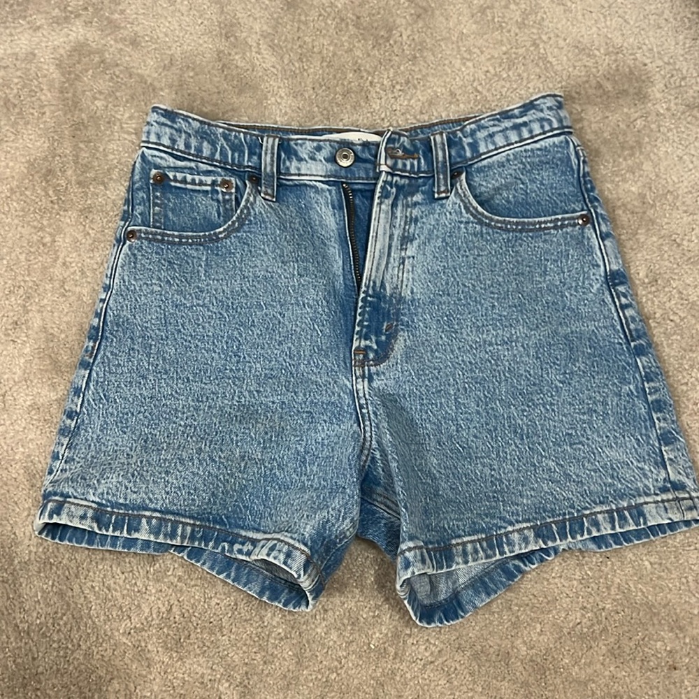 Abercrombie and Fitch The Dad Short High Rise